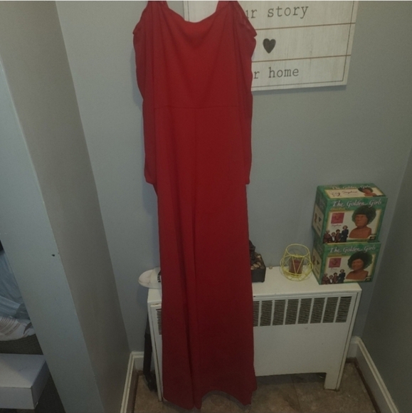 🍁🍂FASHION NOVA 3x  Falling For Your Charm Jumpsuit - Red - Picture 8 of 8